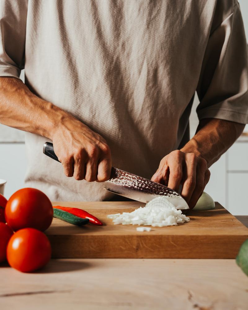 Yaxell_Ketu_santoku_kokkiveitsi_16_5cm